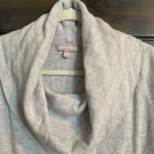 Banana Republic grey sweater size M